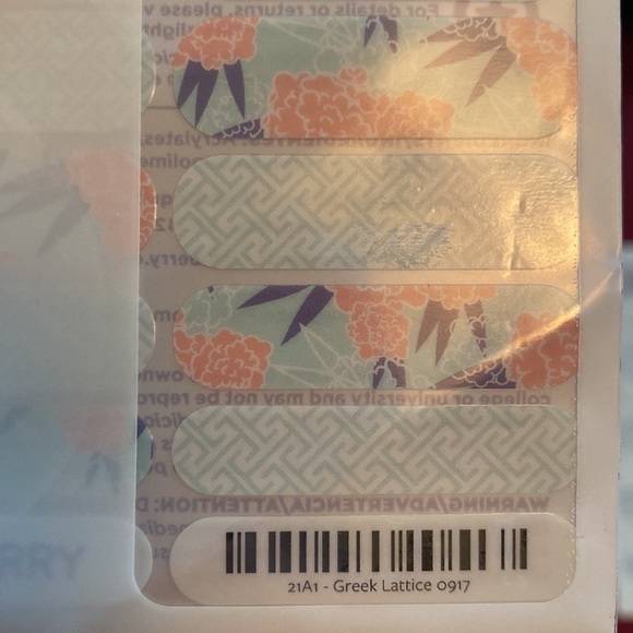 Jamberry Nail Kit Set - Wraps and Gel Trushine *NEW - Picture 5 of 7